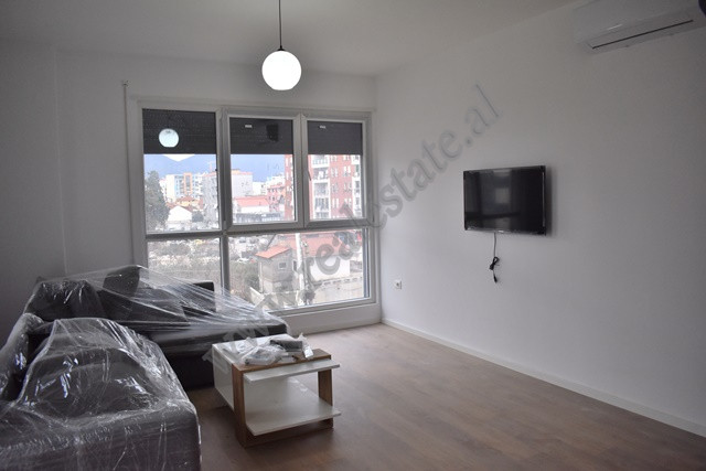 Apartament 2+1 me qira prane zones se Don Boskos , Tirane